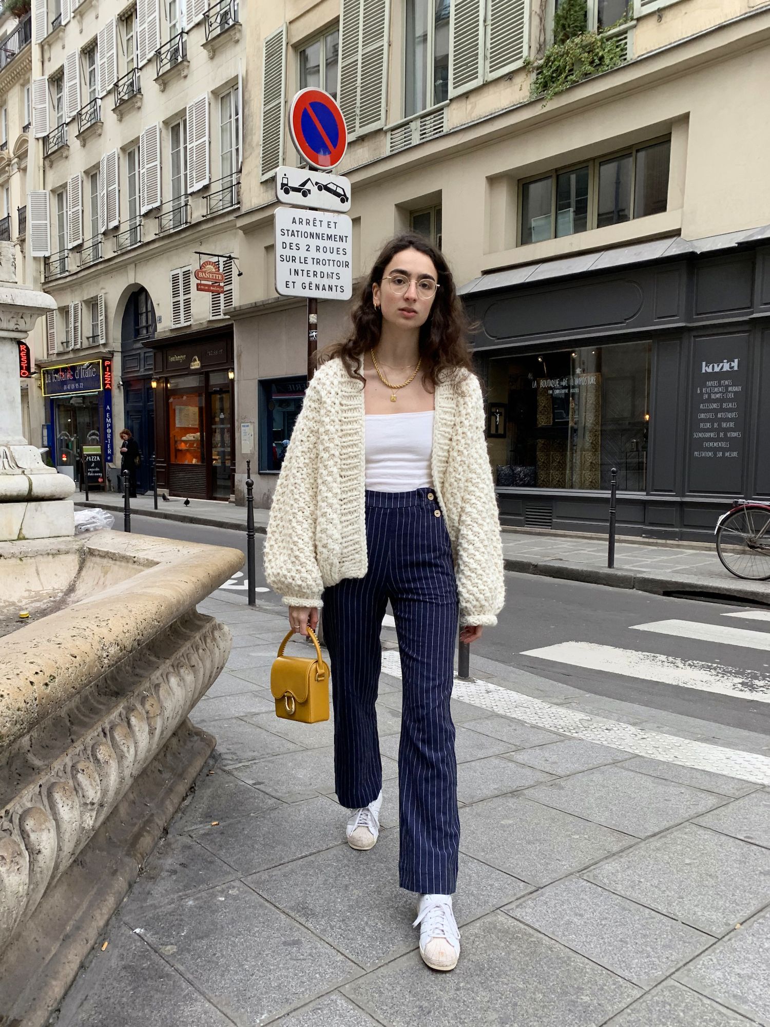 Pia, French girl style in Paris