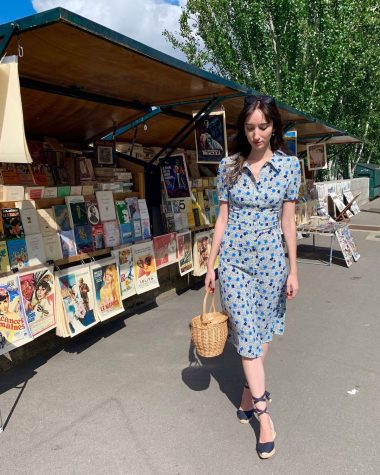 Rouje Paloma dress near the Bouquinistes de Paris