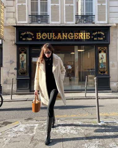 French style Teddy Coats, wearing a beige Stand Studio winter coat in Paris