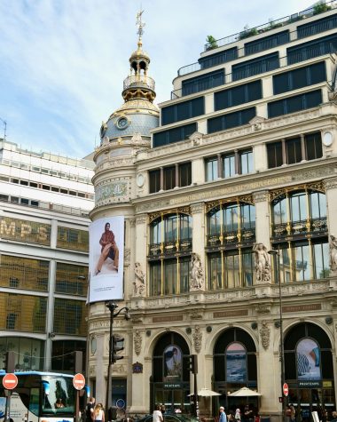 Department Stores Printemps Paris building entrance_DSCF2880