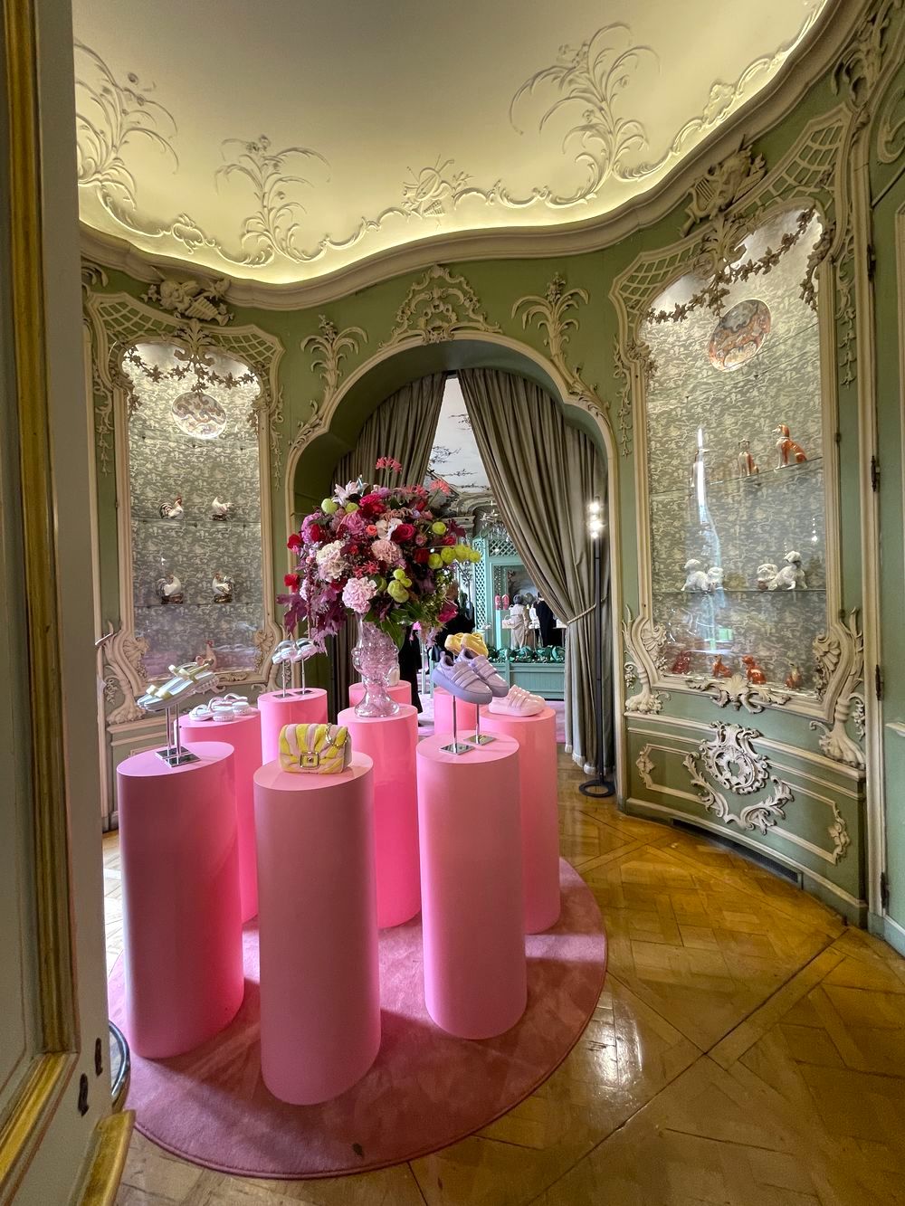 Roger Vivier SS25 Paris Presentation IMG_9267